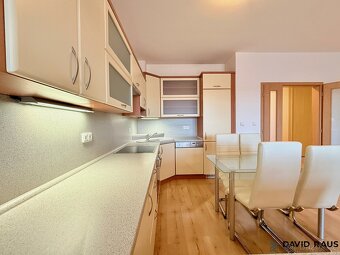 Prodej bytu 3+kk se dvěma balkony ( 116 m2 ), ul. Přízřenick - 11