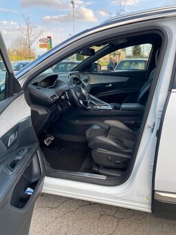 Peugeot 5008 BlueHDi 180 S&S GT Line 7 míst rok 06/2018 - 11