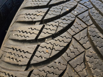 Zimní pneu Nexen Winguard 195/60/15 - 11