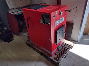 Kotel na dřevní štěpku Hargassner 35KW - 11