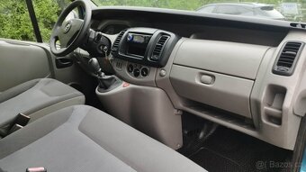 OPEL VIVARO 2.0CDTI 84KW LONG 6 MÍST R.V.2007 - 11