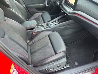 ŠKODA OCTAVIA RS DSG 180 KW 2.0 TSI - 11