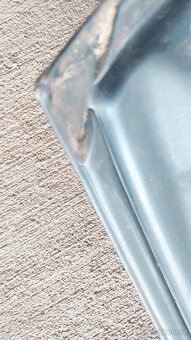 Mazda B2500 – Kapota - 11