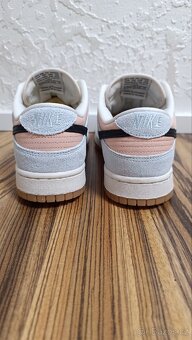 Nike dunk low. - 11
