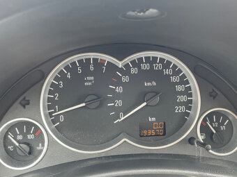 Opel Corsa 1.0 12V Enjoy Econetic - 11