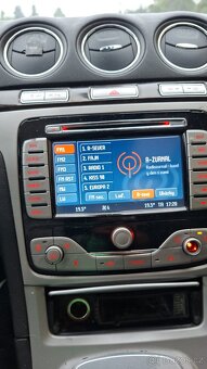 FORD Galaxy - 11