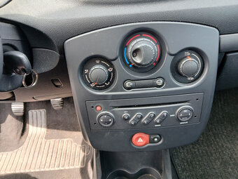 Renault Clio 1,5 dCI - 11