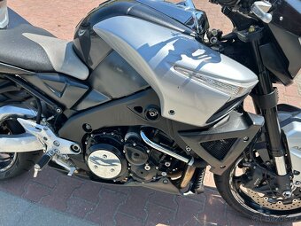 Suzuki B-King 1300 ABS 2008 - 11