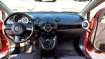 mazda 2 1.3 Najeto 95000 ( velmi pekny stav ) - 11