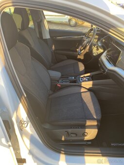 ŠKODA OCTAVIA COMBI IV 2.0TDI 110 KW - 11