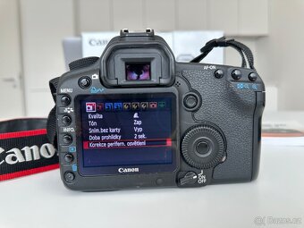 Canon 5D Mark II - 11