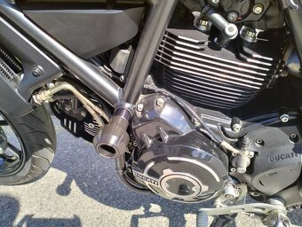 Ducati Scrambler Full Throttle - 11