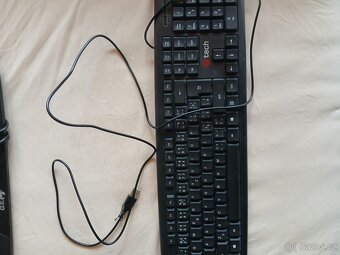 Herní klávesnice – 4 ks, RGB, plně funkční - 11