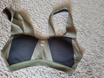 Balíček dívčího znač. obl.18 kusů,věk 12-14 - 11