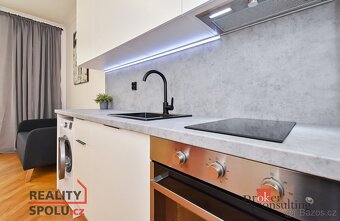 Pronájem, byty/2+kk, 32 m2, Černomořská 384/9, Vršovice, 101 - 11