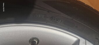 Predám zimnú sadu Toyota CH-R 5x114,3 R17 ,215/60 R17 - 11