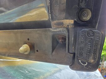 BMW E30 Mtech2 zadní křídlo - 11