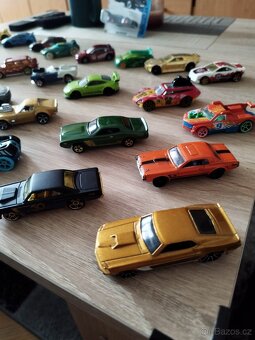 Hot wheels autíčka 36 ks - 11