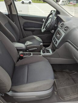 Ford Focus 1.6 TDCI combi - 11