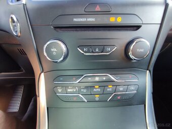 Ford S-Max 2.0 TDCi - 11