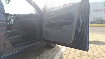 Ford Focus 1.4 benzín - 11