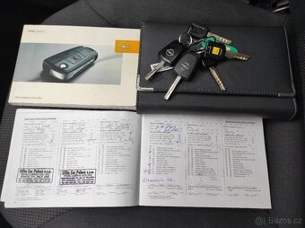 Opel Astra Combi 1.4 / 66 kW ČR 1.MAJ. JEN 48 tis. km - 11