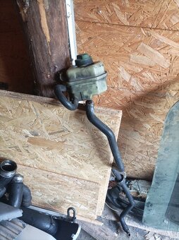 Prodám různé díly z VW T5 - 11