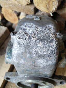 Zapalování startovací motor DT-54/75, MTZ - 11