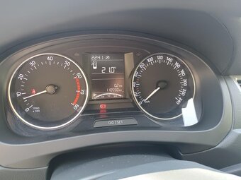 Škoda Rapid Spaceback 1.2 Tsi - 11