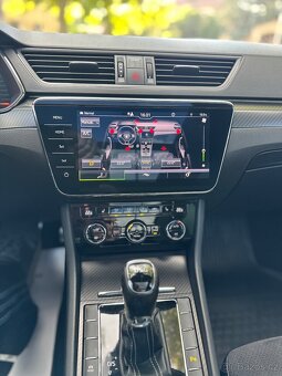 Škoda Superb 2021 - 11