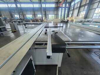 Formátovací pila s 4000 x 410 mm posuvným stolem. - 11