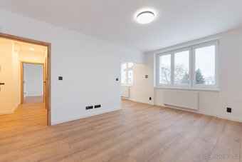 Prodej bytu 2+1 50 m² Sídliště, Krupka - 11