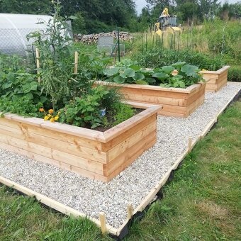 Modřínové masivní vyvýšené záhony - 11