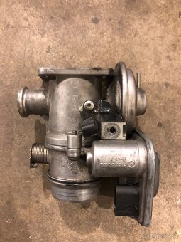 BMW e61 - náhradní díly - 11