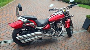 Yamaha XV 1900 Raider - 11