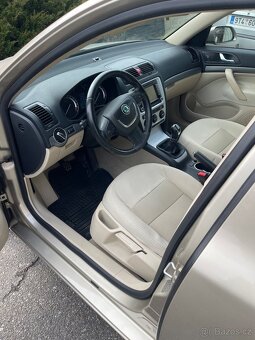 Škoda Octavia 2, 1.6 MPi, 75 KW - 11