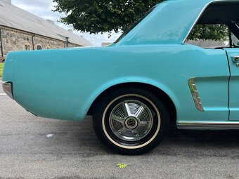 1965 Ford Mustang V8 - 11