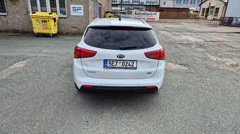 Kia Motors Ceed SW JD 1,6 CRDi / 94 kW FIFA 2015 - 11