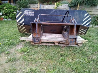 Přední radlice na traktor - 11