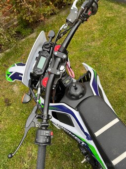 Pitbike MINIROCKET DA 250  21”18” - 11