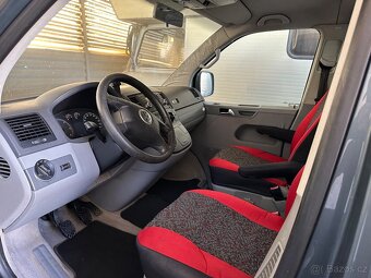 VW Multivan 4x2, 2,5 TD 96 kw,spací lavice,7 míst,tope - 11