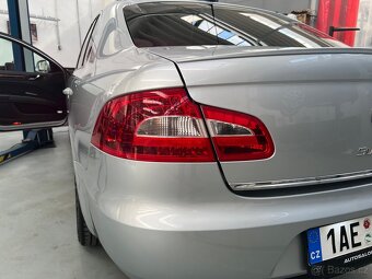 Škoda Superb 3.6 FSI V6 4x4 DSG | Výjimečný stav - 11