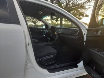 Kia Optima - 11