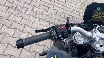 BMW F900R - 11