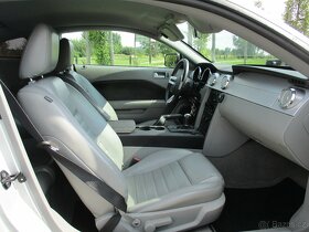 Mustang S197, V8 GT, manuál, bez nehod - 11