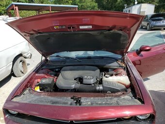 Dodge Challenger SXT 3.6 V6, automat, najeto jen 27tis. km - 11