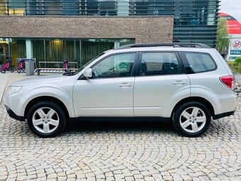 Subaru Forester 2.5i 4x4 AUT VÝHŘEV TAŽNÉ 30 JAHRE COMFORT - 11