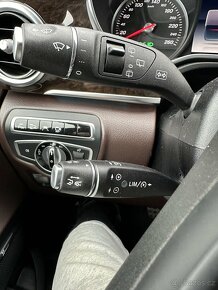 Mercedes V - 11