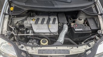 Renault  Scenic 1,6i 16V 79kW - 11