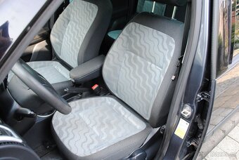 Škoda Roomster 1.2 51kW - climatronic - výhřev sedadel - 11